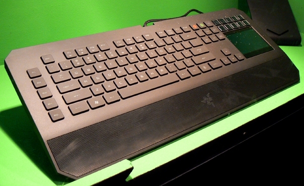 Gamescom: Razer Deathstalker Ultimate :: ZAM